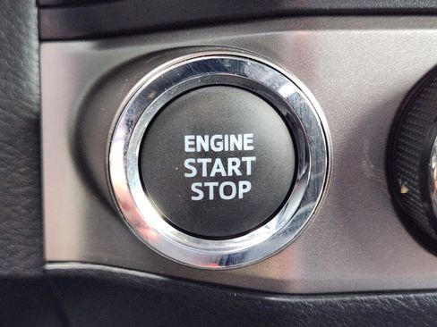 Used 2023 Toyota Tacoma Limited image 18