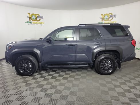 Used 2026 Toyota 4Runner SR5 AWD/4WD image 4