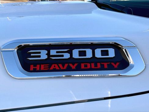Used 2024 RAM 3500 Tradesman w/ Chrome Appearance Group image 8