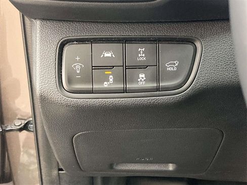 Used 2020 Hyundai Santa Fe Limited image 19