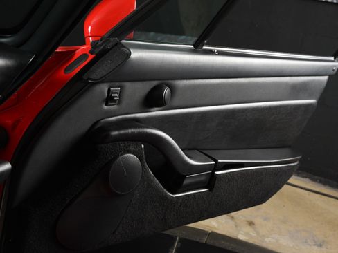 Used 1998 Porsche 911 Carrera S image 34