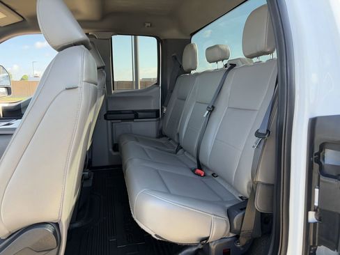Used 2022 Ford F250 XL w/ Power Equipment Group RWD image 26
