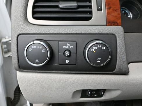 Used 2011 Chevrolet Tahoe LT w/ Luxury Package image 29