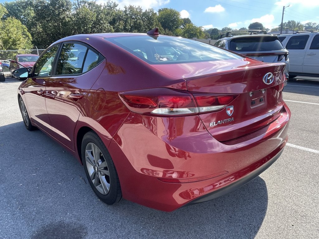 Used 2017 Hyundai Elantra SE FWD image 5