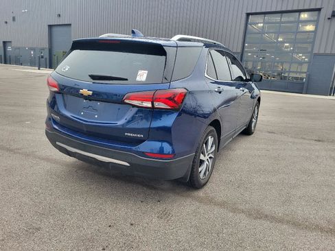 Used 2022 Chevrolet Equinox Premier image 3