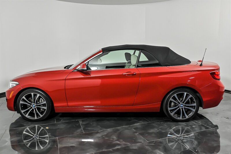 Used 2021 BMW 230i xDrive Convertible w/ Premium Package AWD/4WD image 17