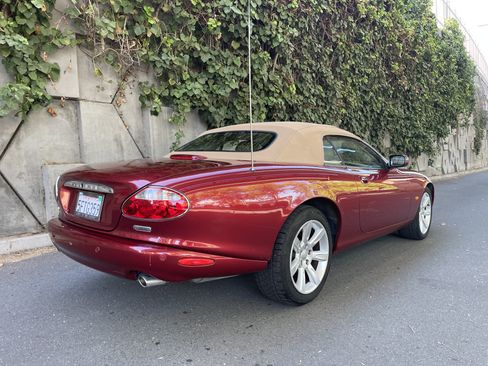 Used 2004 Jaguar XK8 Convertible RWD image 8