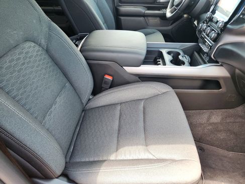 New 2026 RAM 1500 Express AWD/4WD image 14