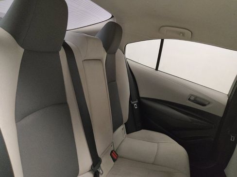 Used 2022 Toyota Corolla LE FWD image 19