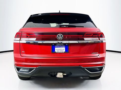 Used 2024 Volkswagen Atlas Cross Sport SE FWD image 16