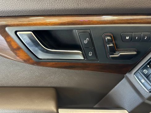 Used 2015 Mercedes-Benz GLK 350 4MATIC image 10
