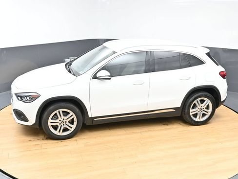 Used 2022 Mercedes-Benz GLA 250 w/ Premium Package Lite image 49