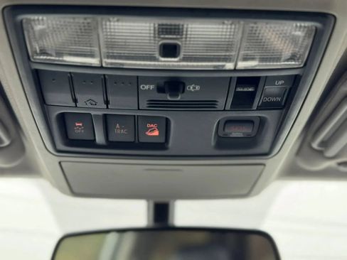 Used 2010 Toyota 4Runner Limited AWD/4WD image 31
