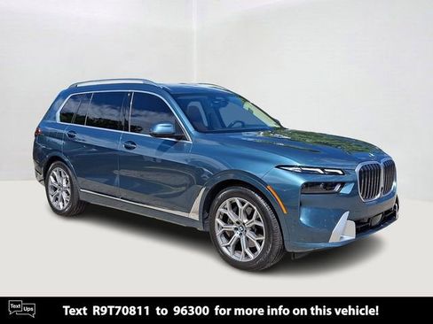Used 2024 BMW X7 xDrive40i w/ Premium Package AWD/4WD image 1