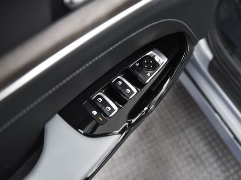 Used 2023 Kia K5 EX image 10