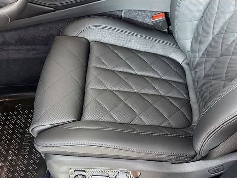 New 2026 BMW X6 xDrive40i w/ Climate Comfort Package image 20