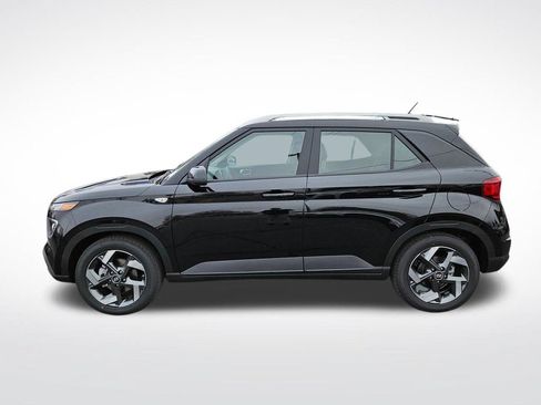 Used 2026 Hyundai Venue SEL FWD image 6