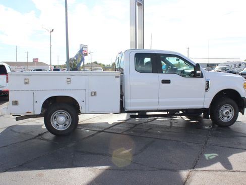 Used 2019 Ford F350 XL w/ Power Equipment Group image 12