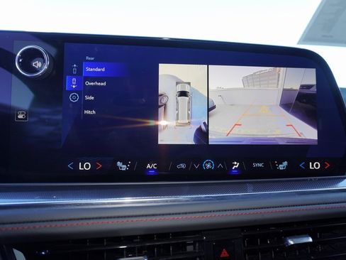 Used 2025 Chevrolet Suburban RST image 19