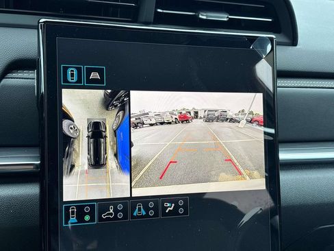 New 2027 GMC Terrain Elevation w/ Technology Package II AWD/4WD image 9