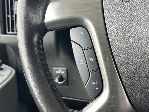 Certified 2017 Chevrolet Express 2500 image 23