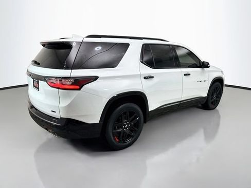 Used 2020 Chevrolet Traverse Premier w/ Redline Edition AWD/4WD image 7