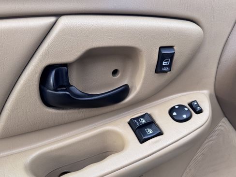 Used 2002 Chevrolet Monte Carlo LS w/ Preferred Equipment Group 1 image 10