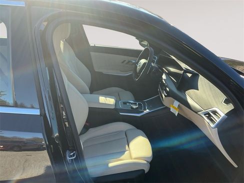 New 2026 BMW 330i xDrive Sedan w/ Convenience Package image 15