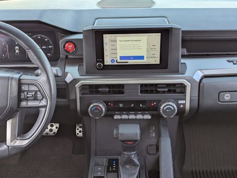 Used 2024 Toyota Tacoma TRD Sport image 17