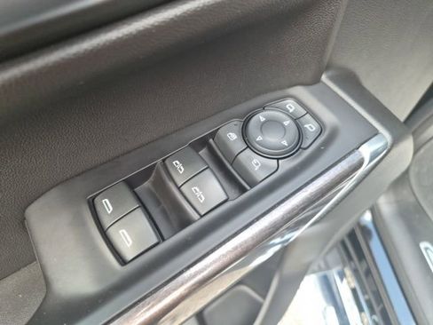 Used 2019 Chevrolet Silverado 1500 LTZ w/ LTZ Plus Package AWD/4WD image 14