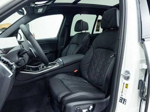 New 2026 BMW X5 xDrive40i w/ M Sport Package image 24