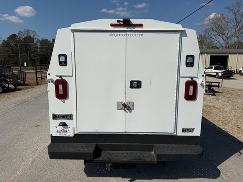 Used 2019 Ford E-350 and Econoline 350 Super Duty w/ Power Windows & Locks Group image 5