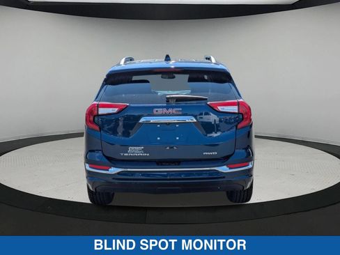 Used 2022 GMC Terrain Denali w/ LPO, Floor Liner Package AWD/4WD image 5
