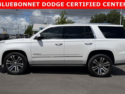 Used 2018 GMC Yukon Denali w/ Denali Ultimate Package AWD/4WD image 8