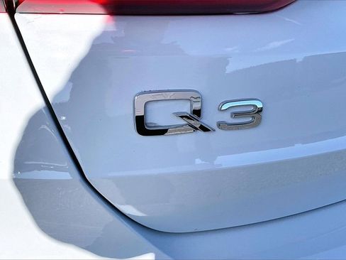 Used 2025 Audi Q3 2.0T Premium Plus w/ Premium Plus Package image 24