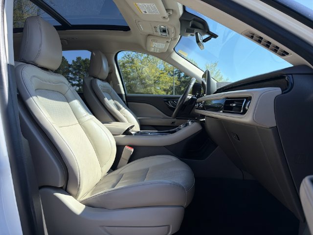 Used 2022 Lincoln Aviator Reserve w/ Elements Package Plus RWD image 27