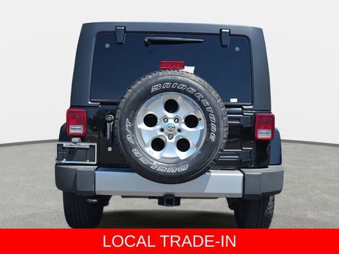 Used 2014 Jeep Wrangler Unlimited Sahara w/ Dual Top Group AWD/4WD image 6