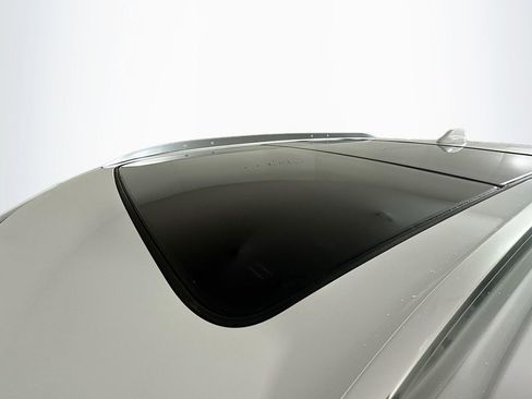 Used 2024 Cadillac XT4 Premium Luxury w/ Technology Package image 22