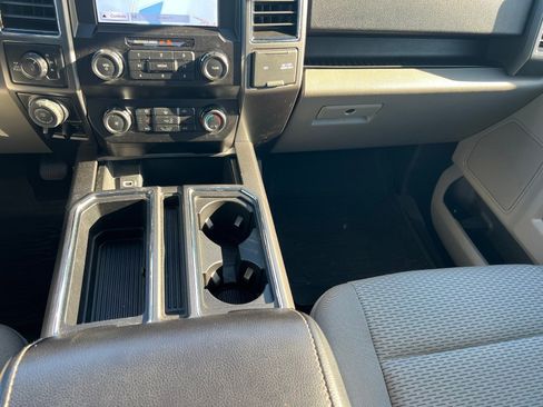 Used 2019 Ford F150 XLT w/ Equipment Group 302A Luxury image 32