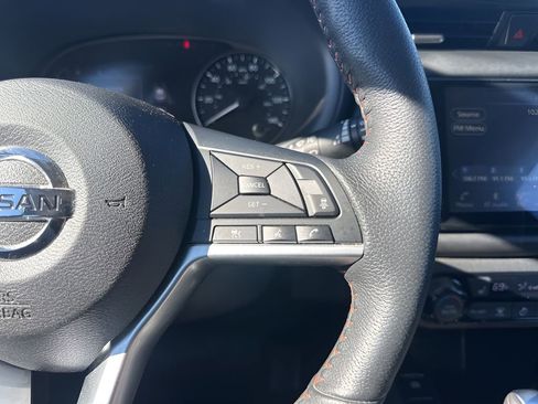 Used 2021 Nissan Kicks SR w/ SR Premium Package image 14