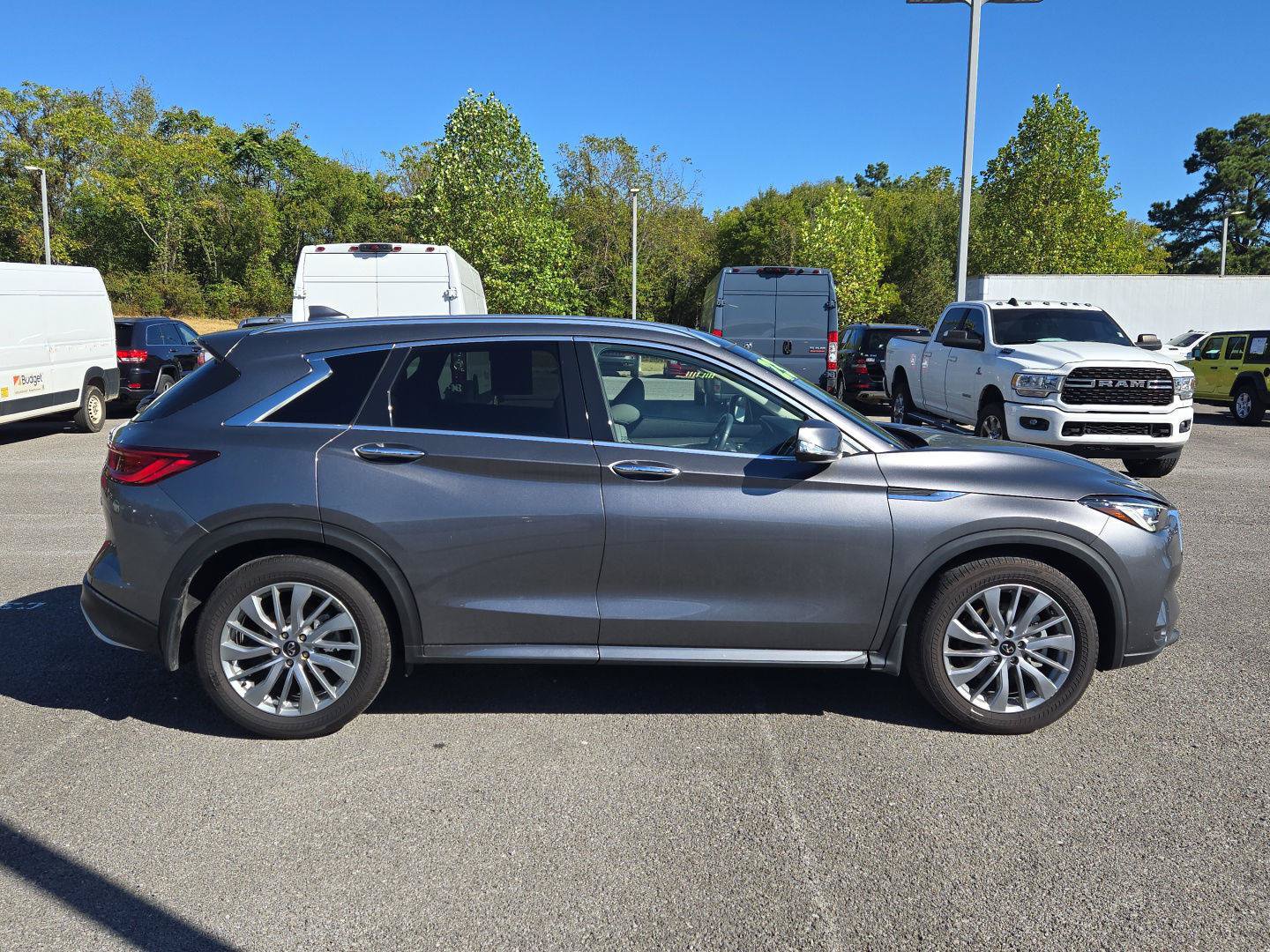 Used 2023 INFINITI QX50 Luxe AWD/4WD image 8