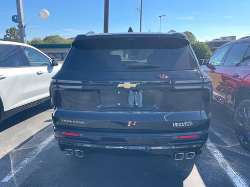 New 2026 Chevrolet Traverse High Country image 13