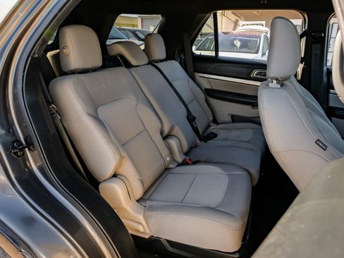 Used 2019 Ford Explorer XLT w/ Equipment Group 201A image 42