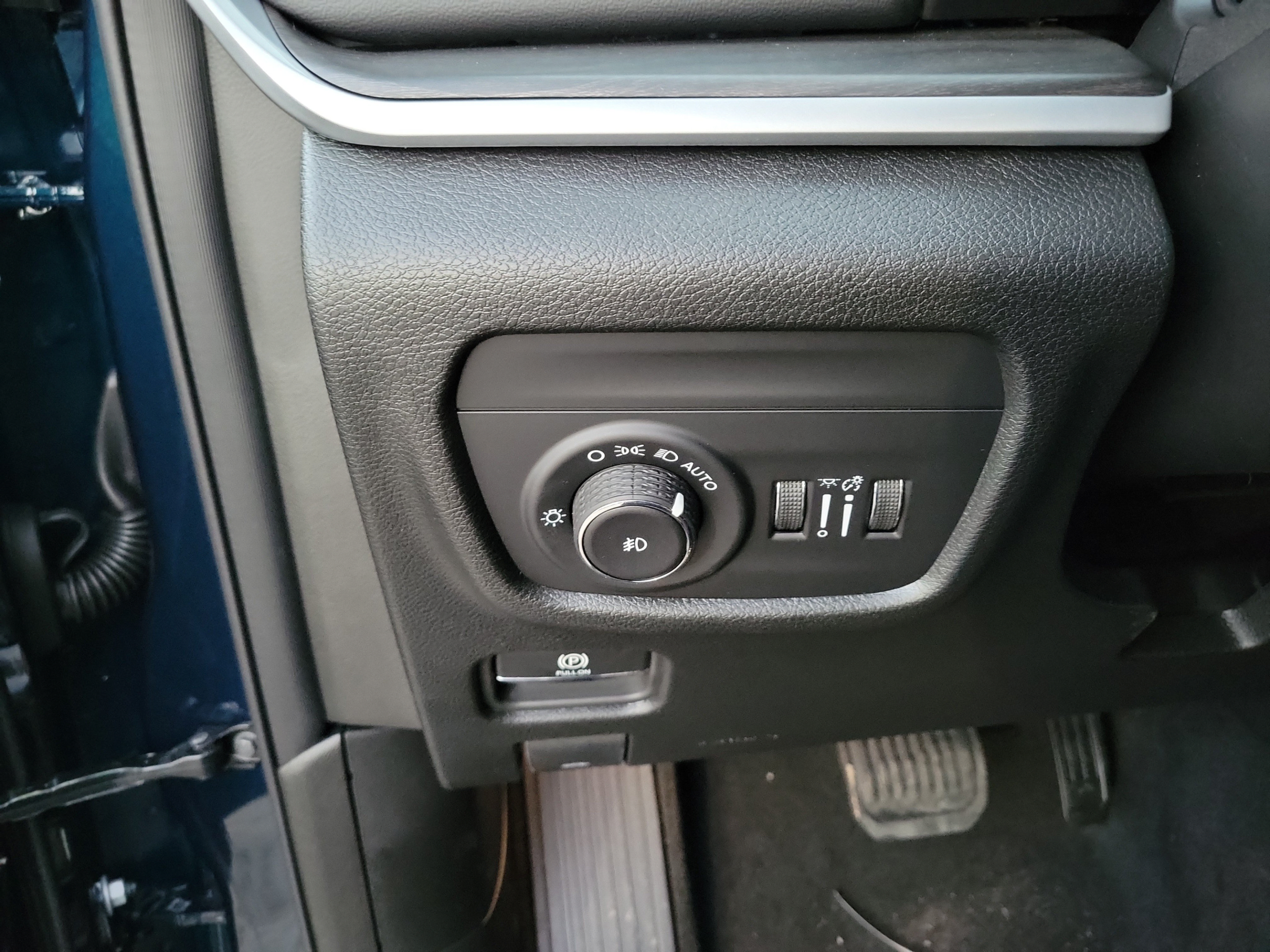 New 2027 Jeep Grand Cherokee Limited RWD image 25
