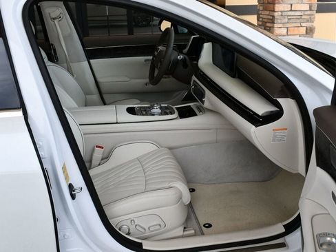 Used 2026 Genesis G90 3.5T image 35