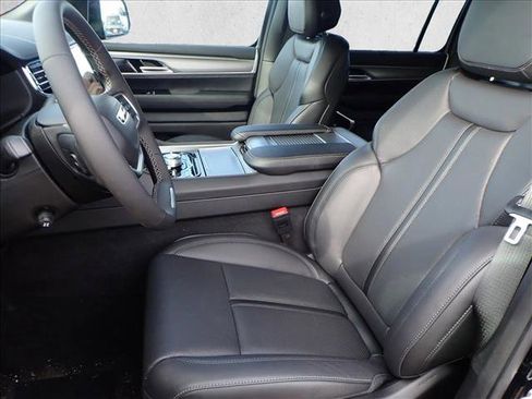 New 2026 Jeep Grand Wagoneer Limited image 13