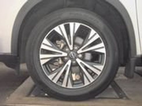 Used 2023 Nissan Rogue SV w/ SV Premium B Package FWD image 7