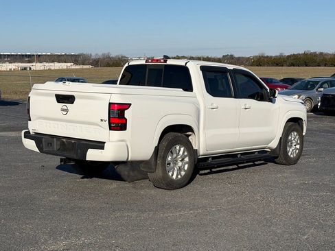 Used 2022 Nissan Frontier SV image 5