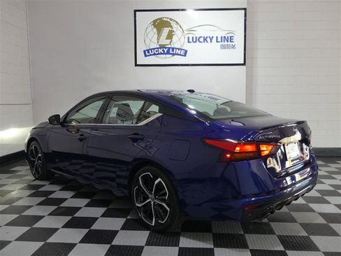 Used 2024 Nissan Altima 2.5 SR image 10