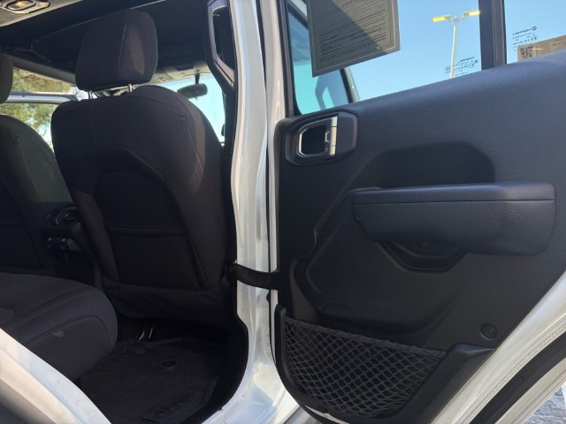 Used 2023 Jeep Wrangler Unlimited Sport AWD/4WD image 36
